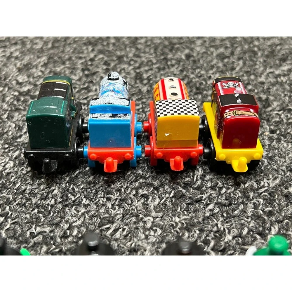 Thomas & Friends Lot of 8 Assorted Micro Mini Trains - H07A H48A H49A